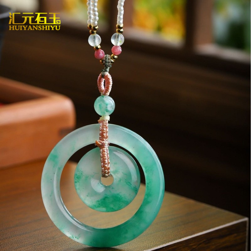 Women'S African Accessories - Dulong Mother-of-Pearl African Jade Peace Pendant